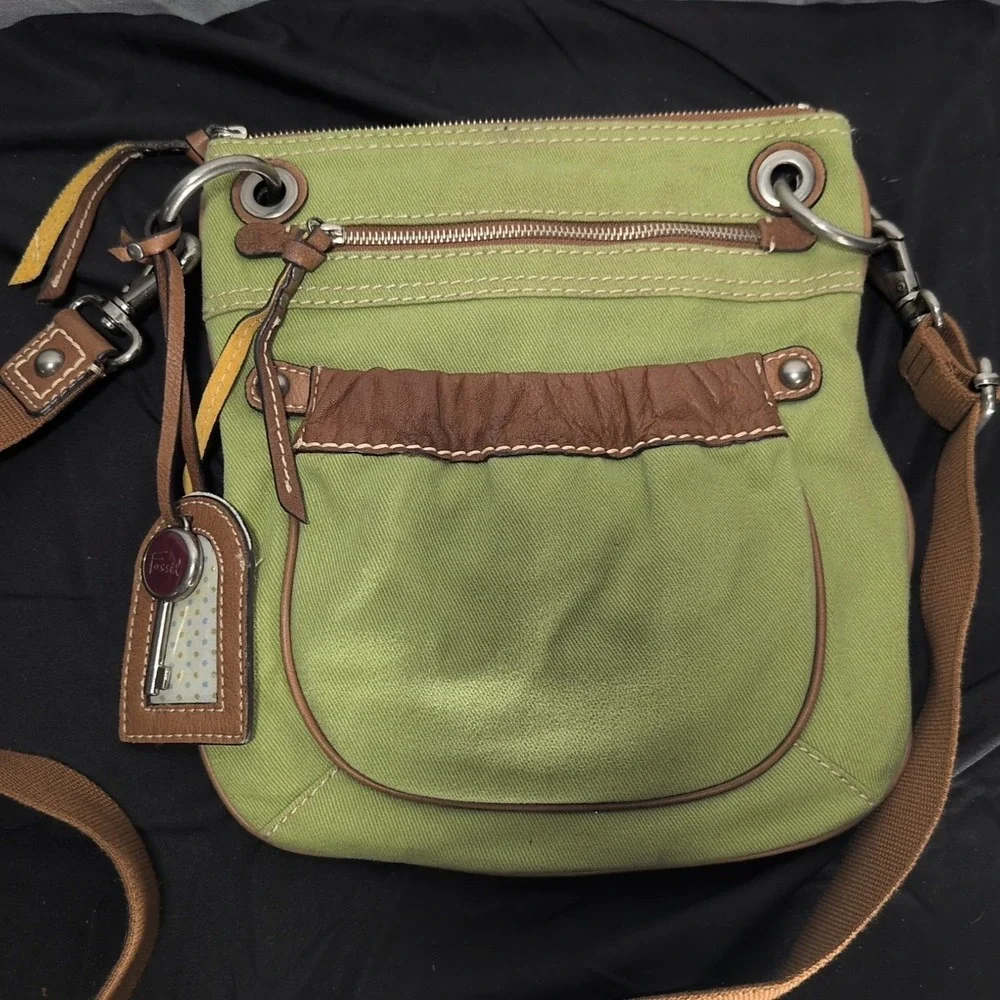 Fossil Green Cavas Crossbody Bag Key Accent Name Tag Adjustable Strap Pockets